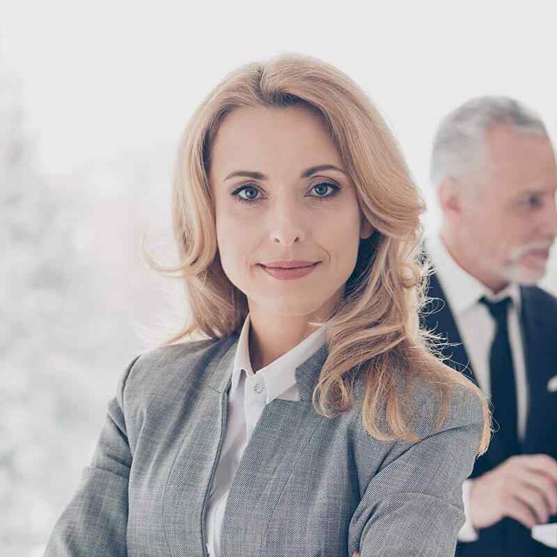 https://brokerinfinity.com/wp-content/uploads/2019/04/img-people-05.jpg