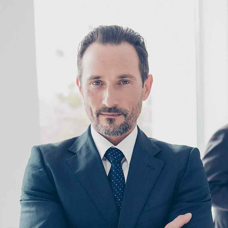 https://brokerinfinity.com/wp-content/uploads/2019/04/img-people-06.jpg